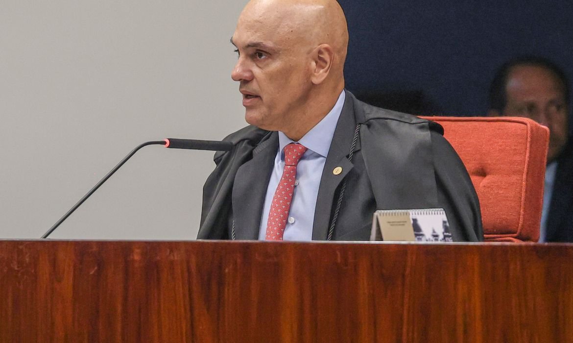 Alexandre de Moraes, Ministro do Supremo Tribunal Federal em sala.